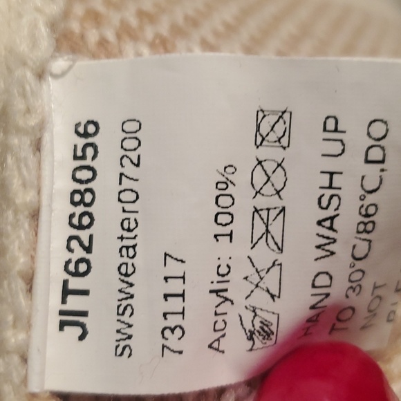 Winter Sweater - Picture 6 of 6